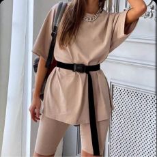 Однотонный костюм из футболки и лосин, 3 цвета