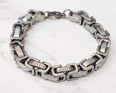 Браслет из стали