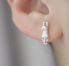 Серьги-гвоздики с кошкой