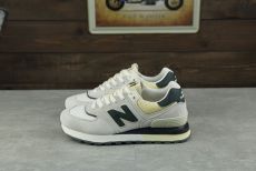 New Balance 574 из натуральной замши