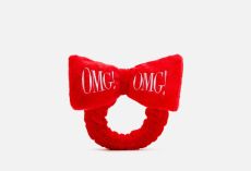 Косметическая повязка для волос OMG красная Арт.: 2639 Повязка OMG превосходно защищает волосы от очищающих и увлажняющих средств, кремов и масок во время ухода за кожей лица. Милая, мягкая и комфортн