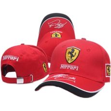 Кепка с логотипом Ferrari