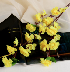Цветы искусственные сакура нежность 65 см желтый 701088