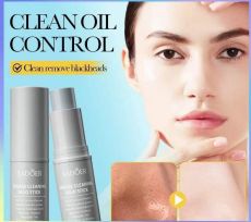 SADOER Стик для удаления черных точек и очищения пор Cleaning Mud Stick, 20 гр. Арт.: 4004 Стик для удаления черных точек и очищения лица эффективно удаляет черные точки, оказывая увлажняющее действие