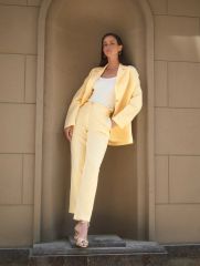 Брюки зауженного кроя цвет: Желтый | купить в интернет-магазине женской одежды EMKA