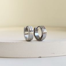 Серьги из стали