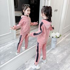 Костюм для девочки велюровый