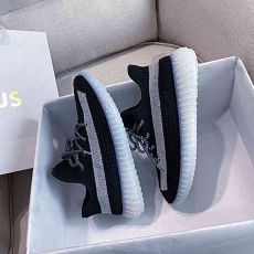 %СКИДКА%% ХИТ! Yeezy boost Ези кроссовки которые вам точно подойдут))