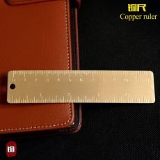 Ретро измерительные инструменты из латуни