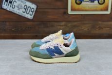 New Balance cl runner TM из натуральной замши и нейлона