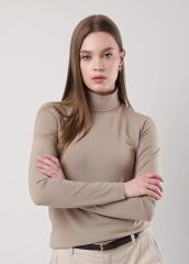 542154 CLEVER Водолазка бежевый