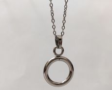 Кулон из стали на цепочке