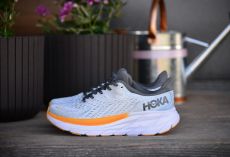 HOKA Clifton 9