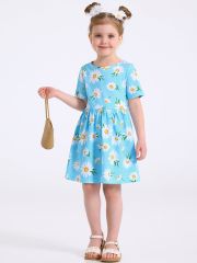536046 Апрель Платье ромашки на голубом